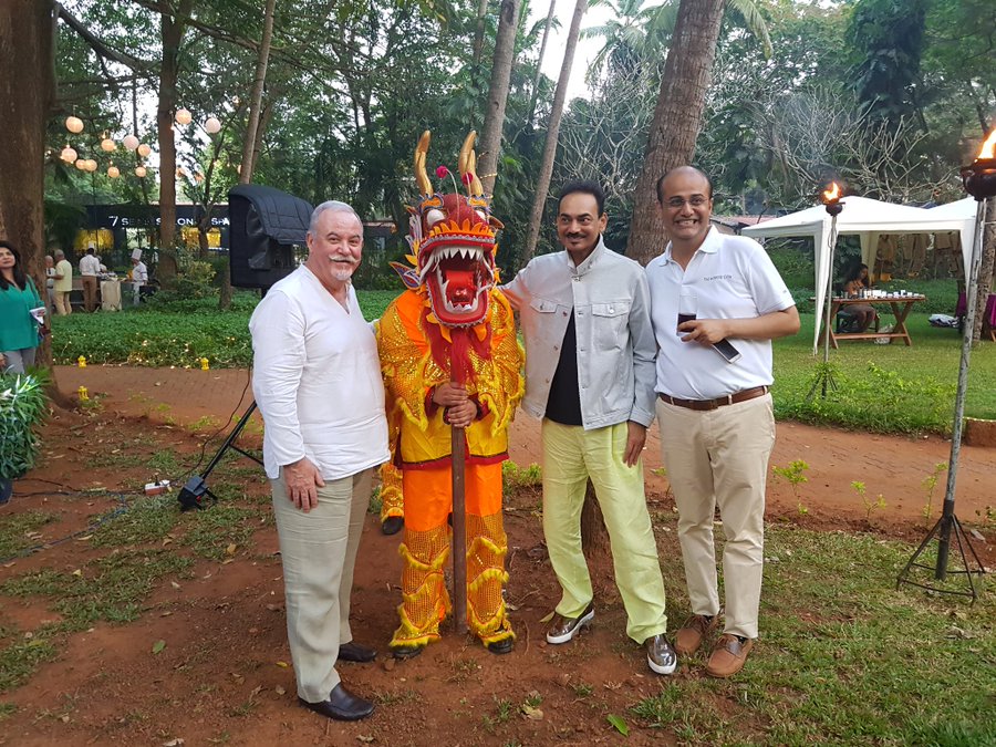 Wendell Rodricks and Jerome Marrel in Goa ছুটিতে সঙ্গীর সঙ্গে ওয়েন্ডেল