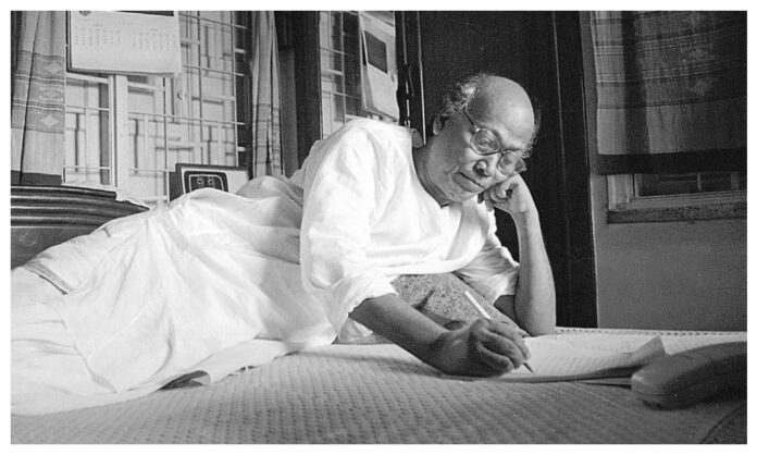 Bengali poet Sankha Ghosh