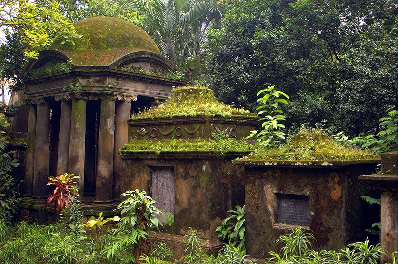 South-Park-Street-Cemetery-1