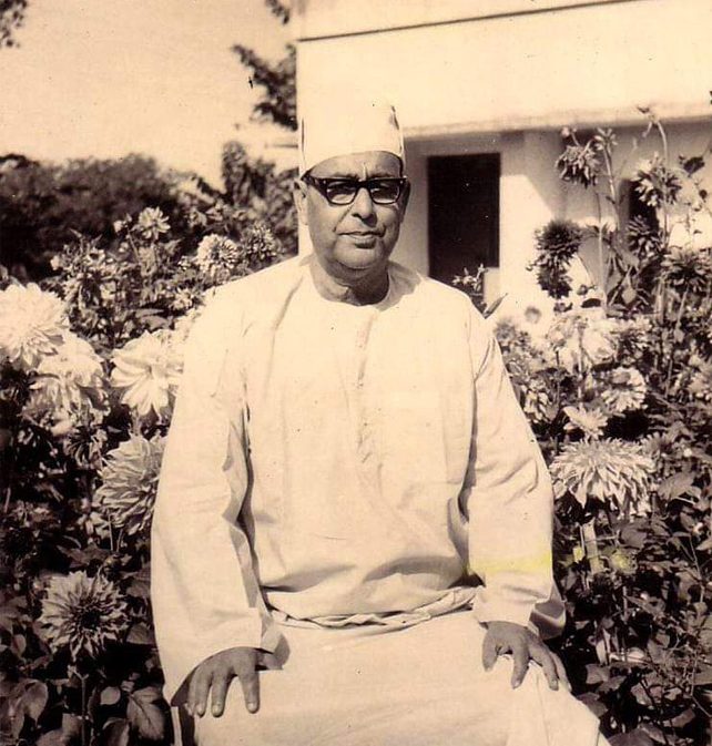 Swami-Lokeswarananda-Maharaj-b