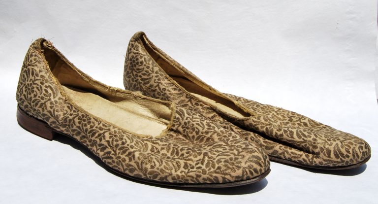 Nagra shoes used in the movie Jalsaghar