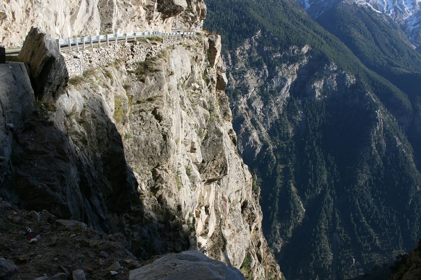 Road above Steep below Kalpa