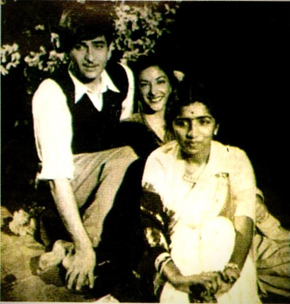 Raj Nargis and Lata