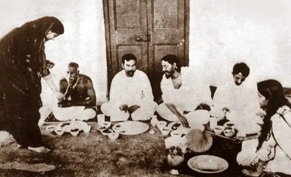 Rabindranath-Eating