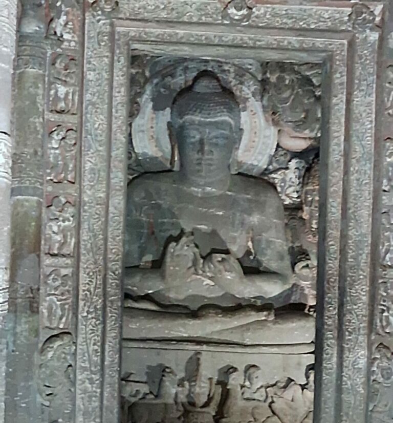 Ajanta cave statue২