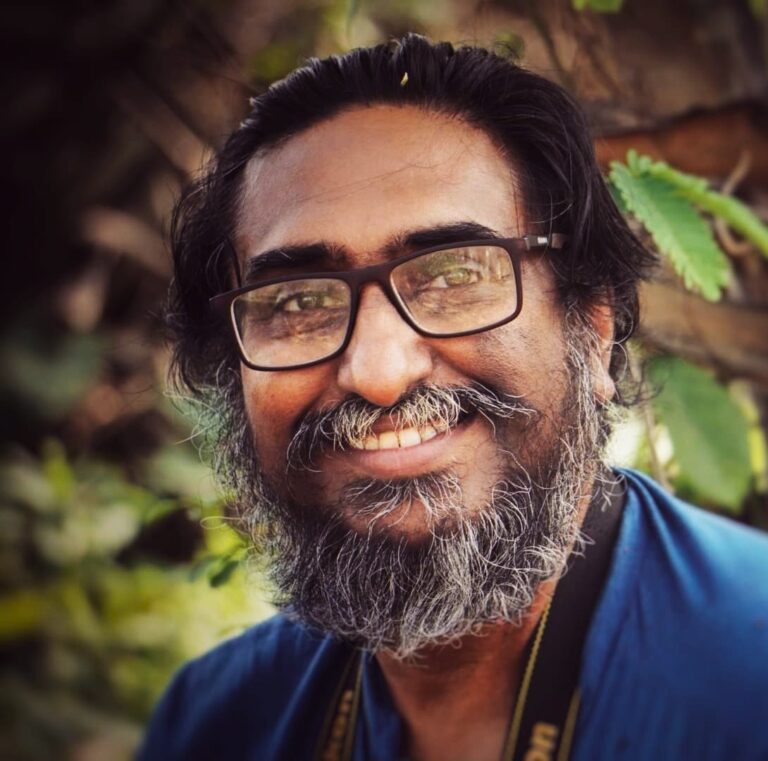 অভ্র বসু