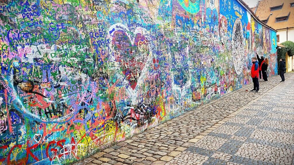Jon Lennon Wall 2