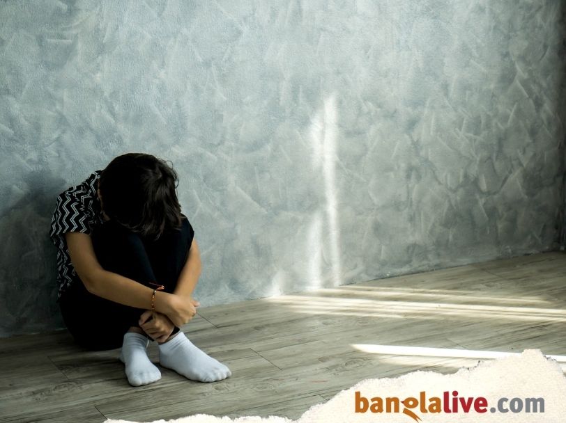 Ujjhomanush 9